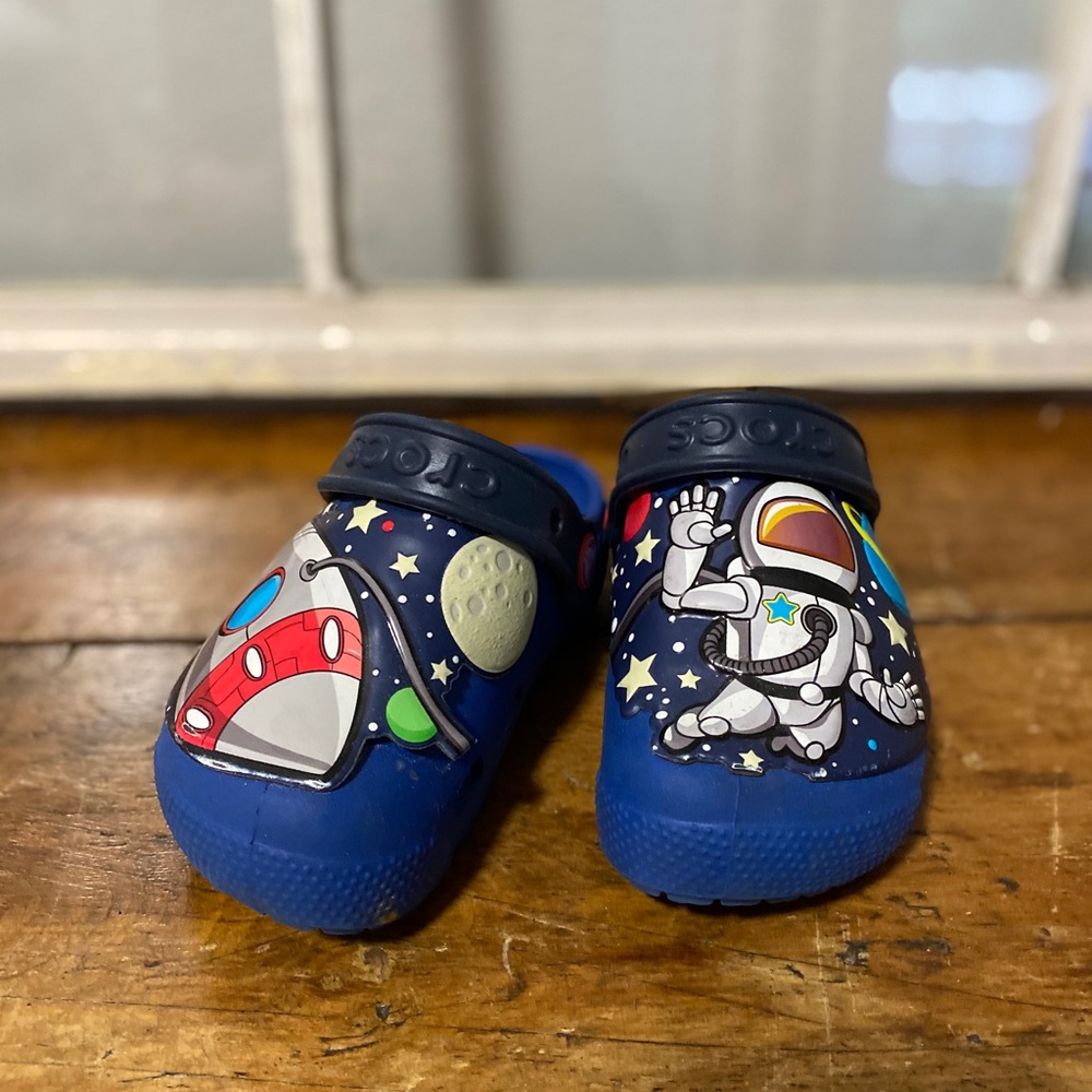 Boys light up Crocs size 9